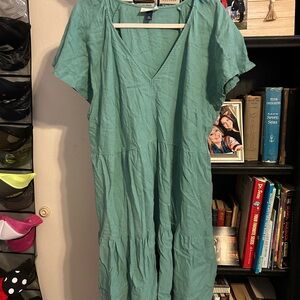 Universal Thread Green Raglan Short Sleeve Midi Sundress